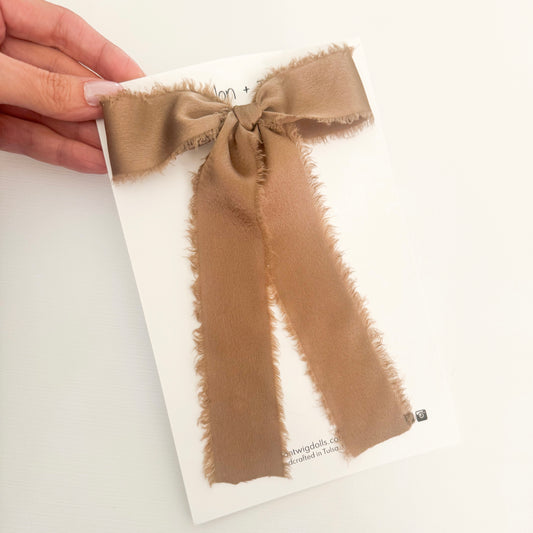 Frayed Satin Blyth in mocha